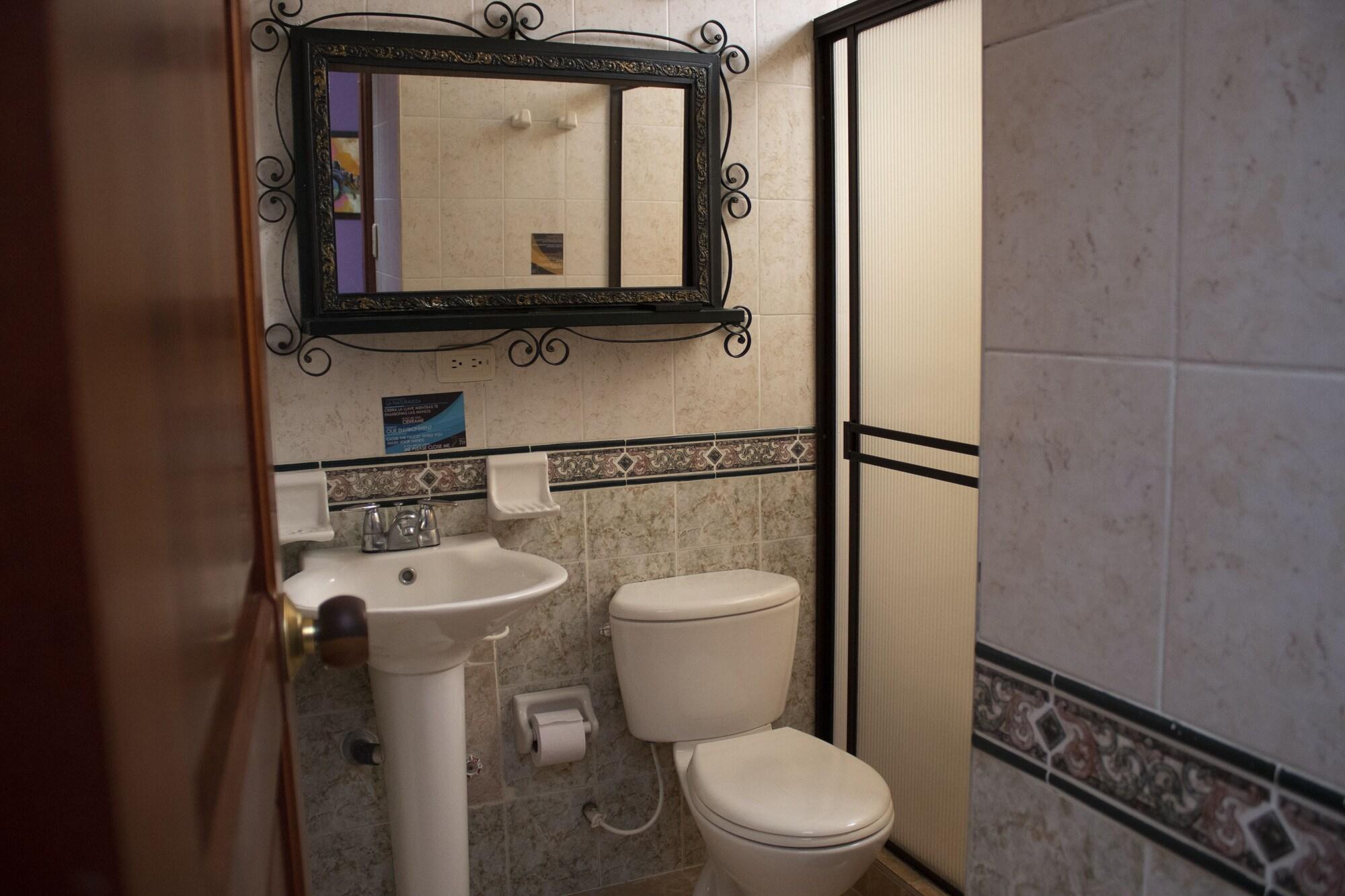 Hotel 721 Pereira Luaran gambar