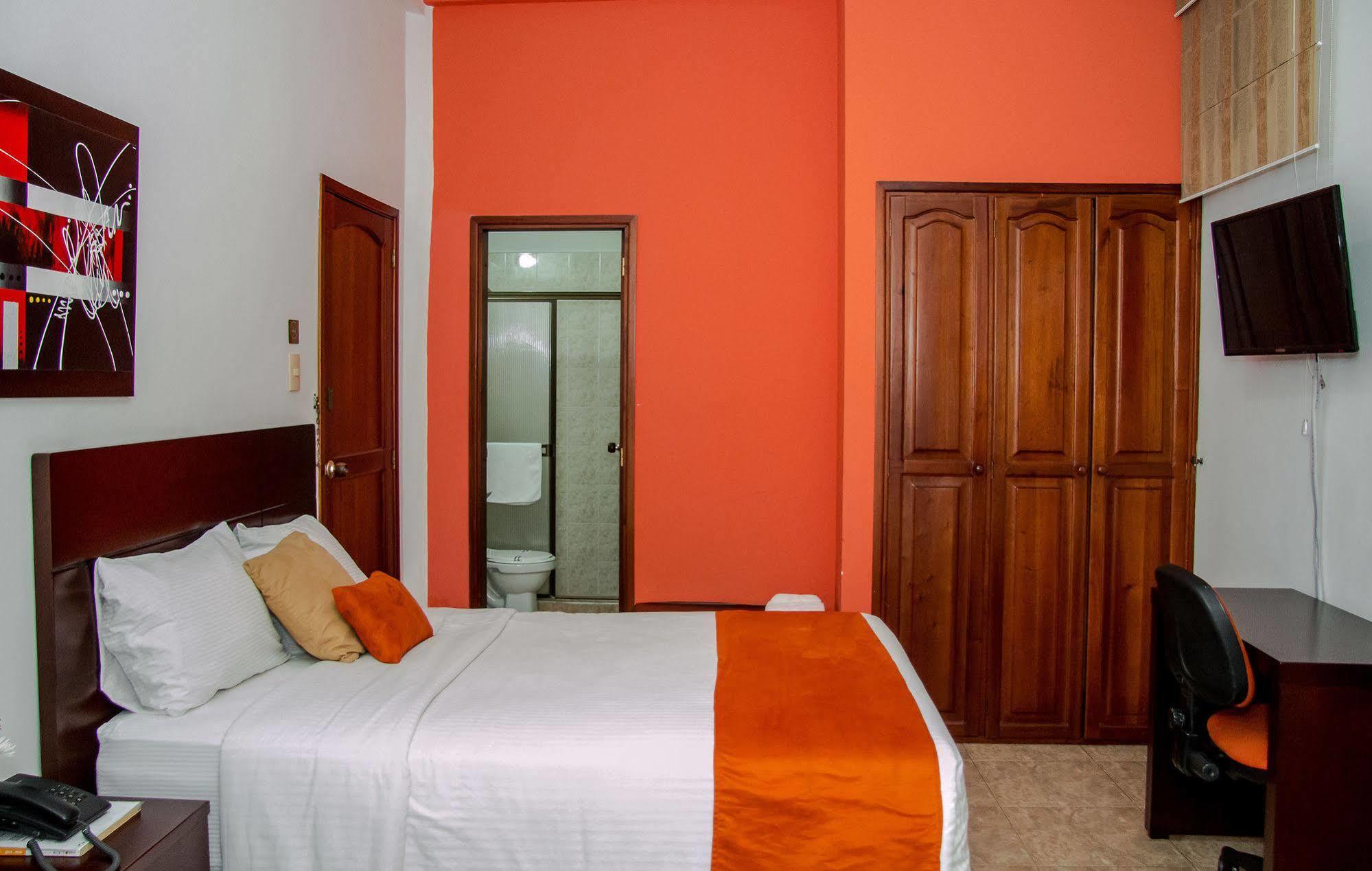 Hotel 721 Pereira Luaran gambar